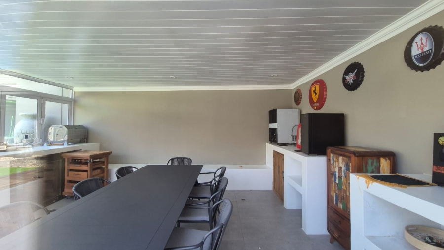 To Let 6 Bedroom Property for Rent in Num Num Cape Estate Western Cape